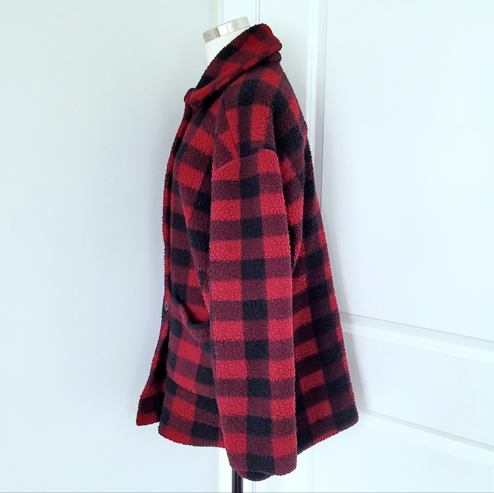LEE Red/Black Plaid Sherpa Shacket Comfy Cozy Fall Fleece Travel Winter Vegan - Picture 4 of 10